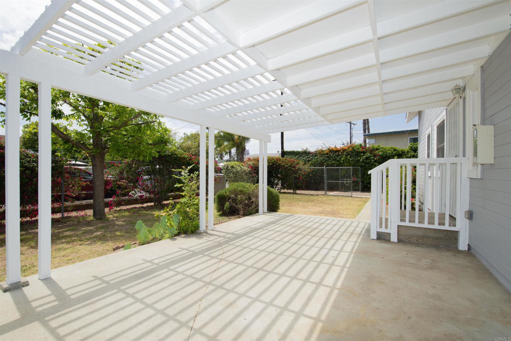 405 N Juniper Street Property Photo 4