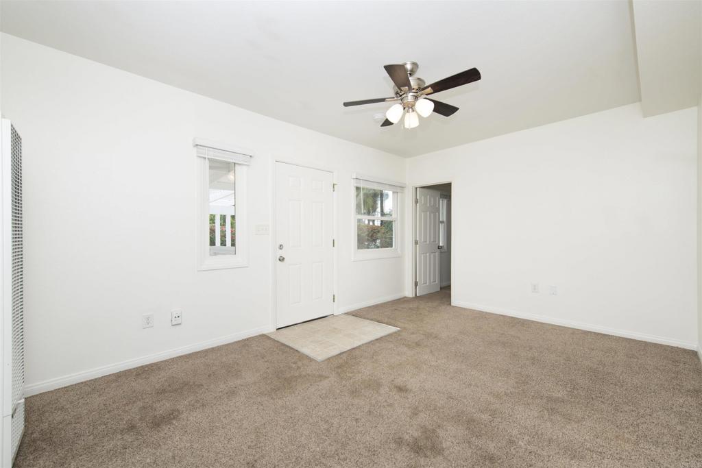 405 N Juniper Street Property Photo 5