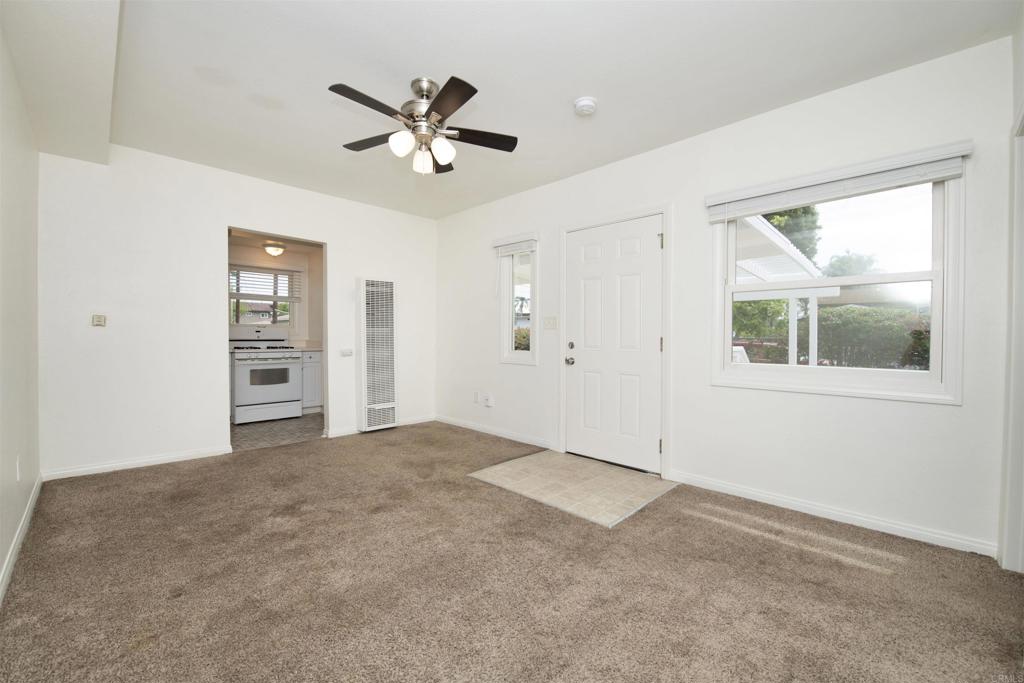 405 N Juniper Street Property Photo 7