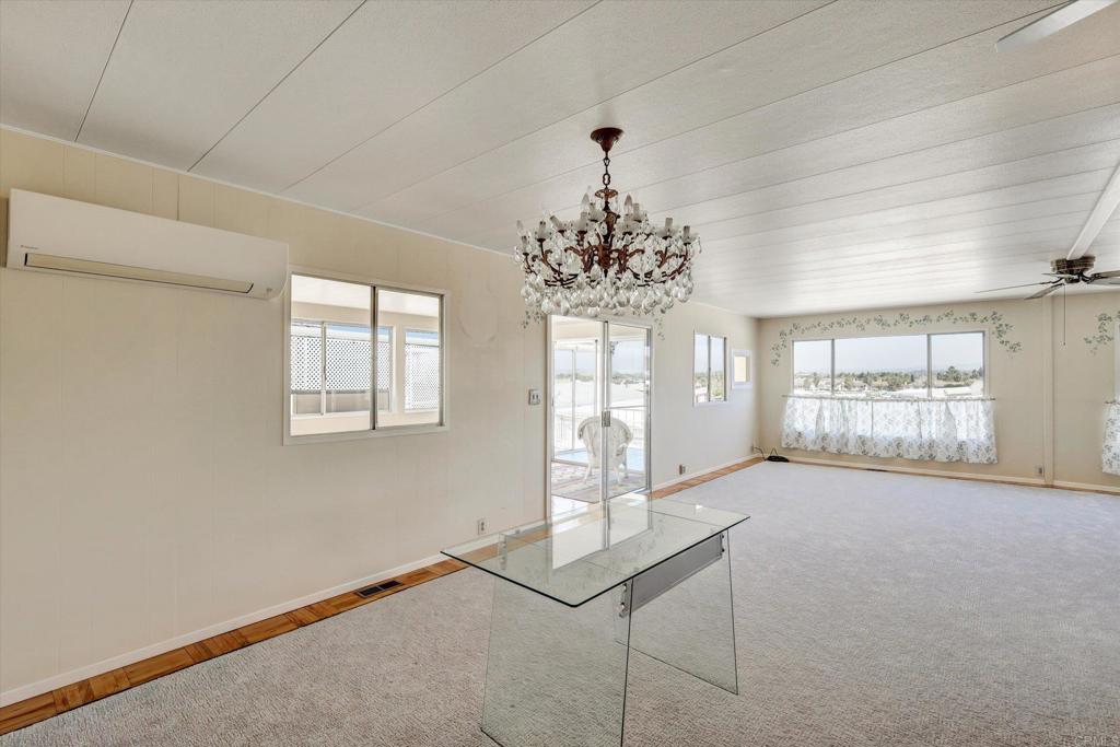 287 Robin Lane Property Photo 5