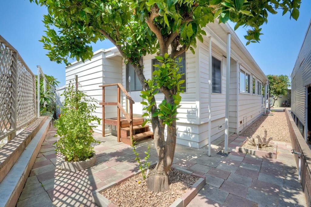 188 Flicker Lane Property Photo 4
