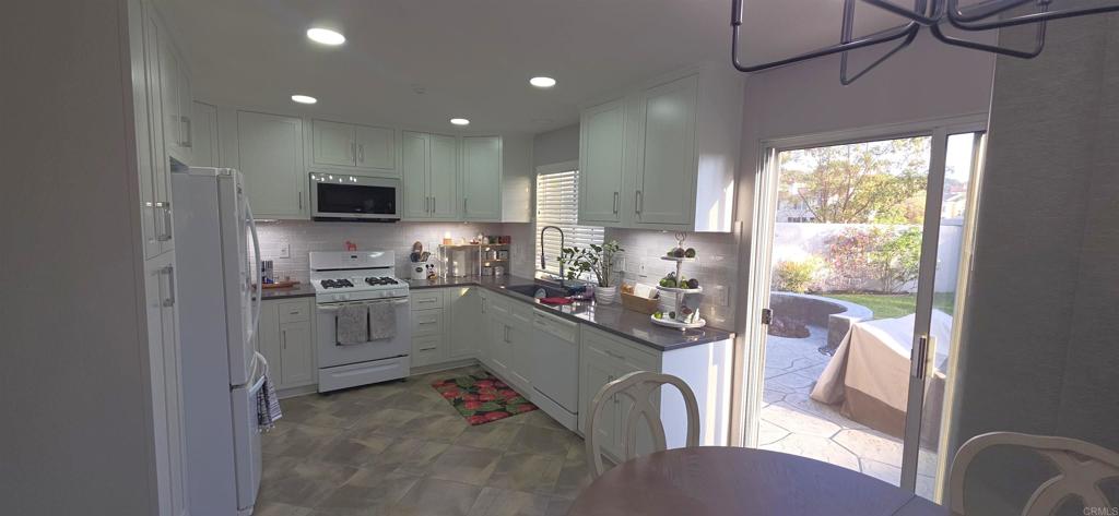 1241 Via Contessa Property Photo 16