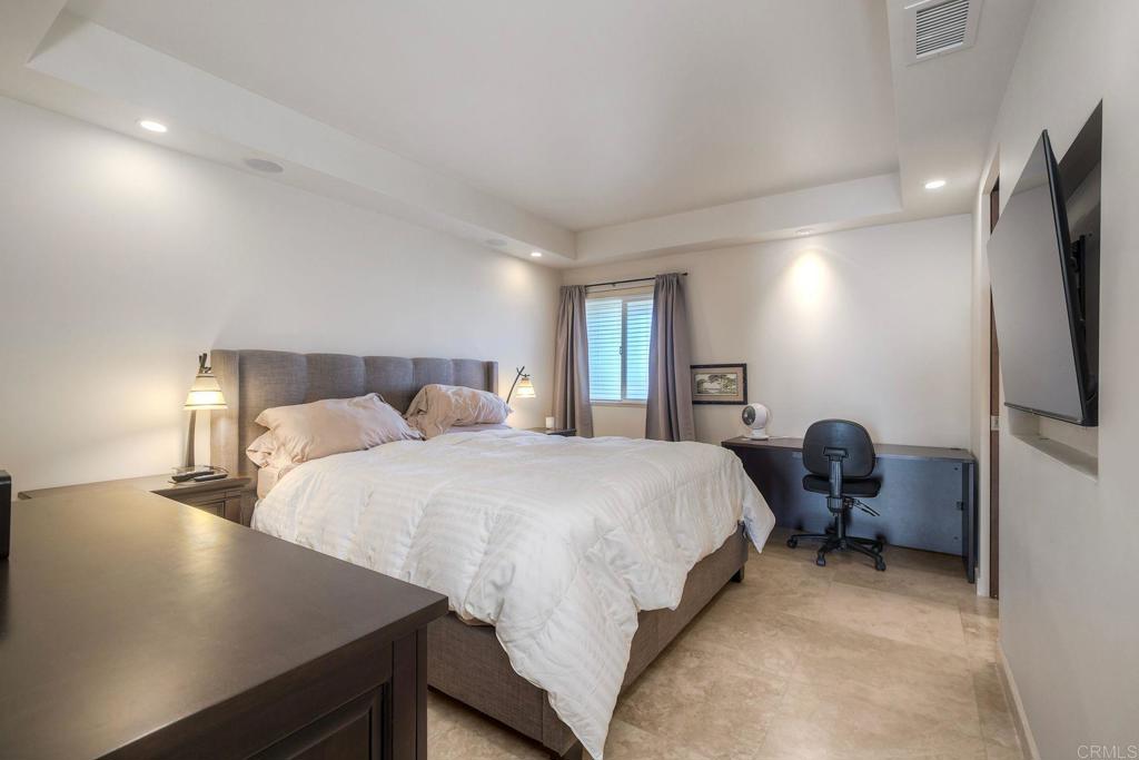 1200 N Harbor Property Photo 30