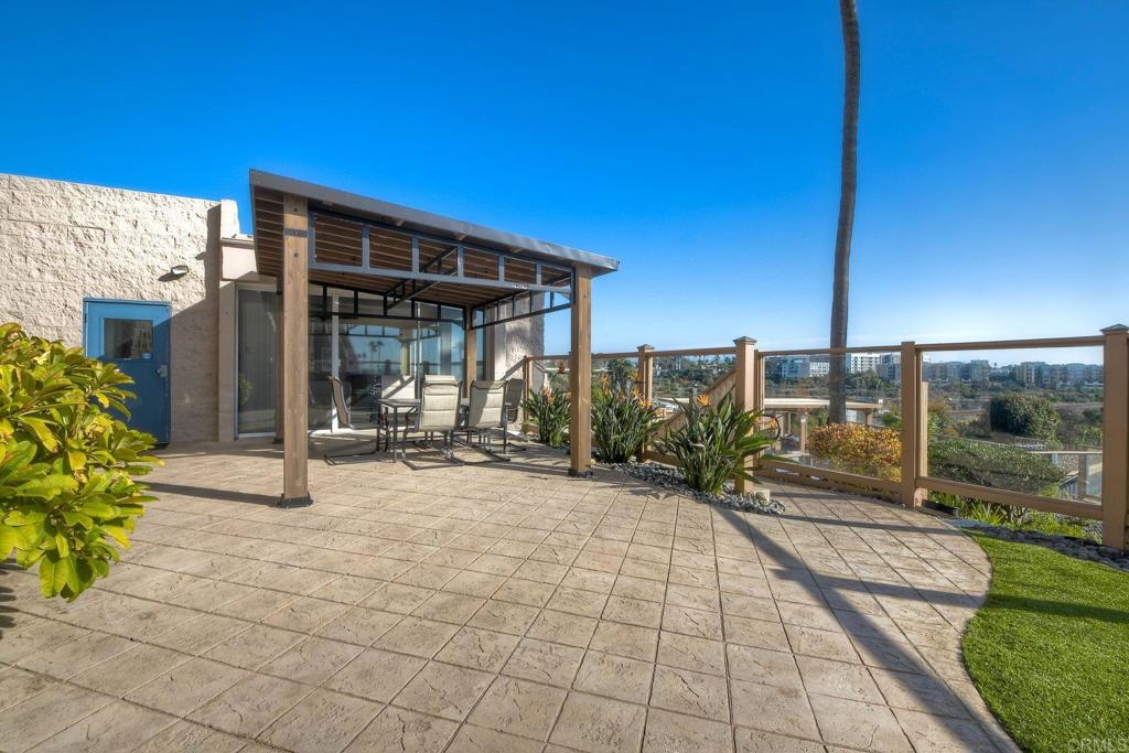 1200 N Harbor Property Photo 37