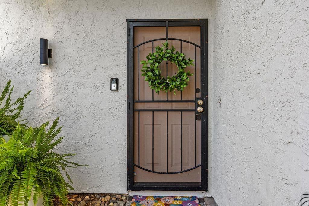 6551 Calle Valperizo Property Photo 3