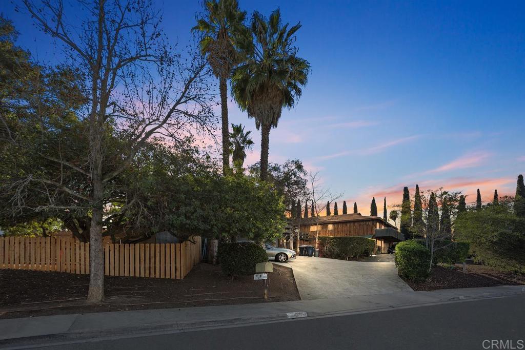 1341 Boyle Avenue, A And B Property Photo