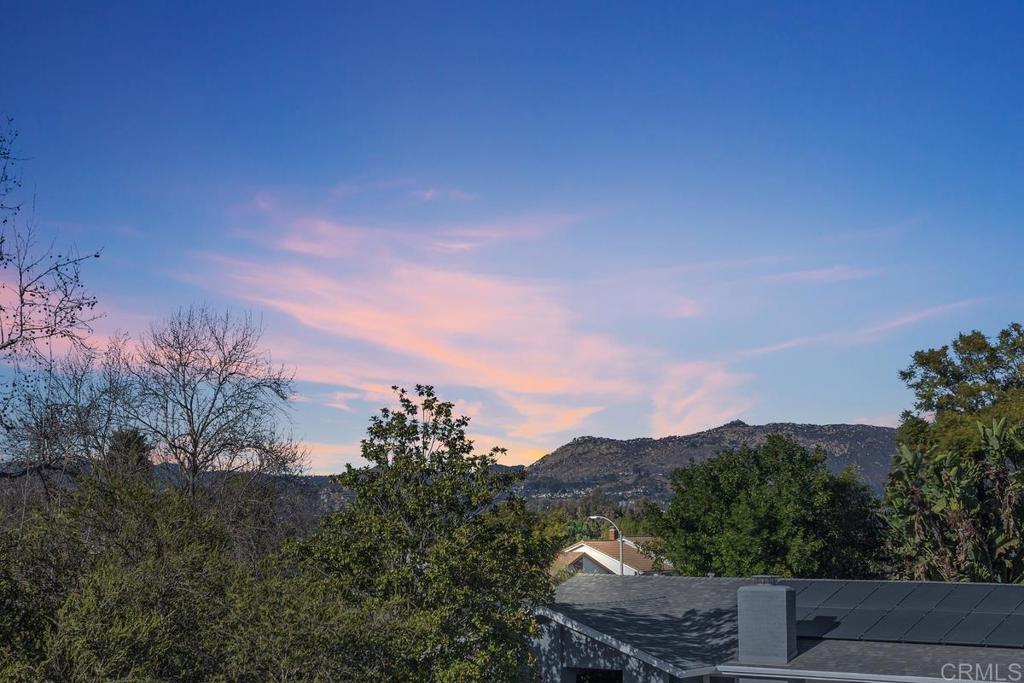 1341 Boyle Avenue, A And B Property Photo 3