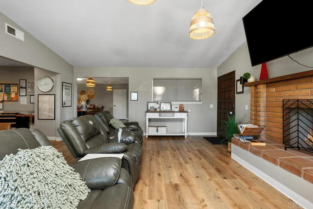 1341 Boyle Avenue, A And B Property Photo 14
