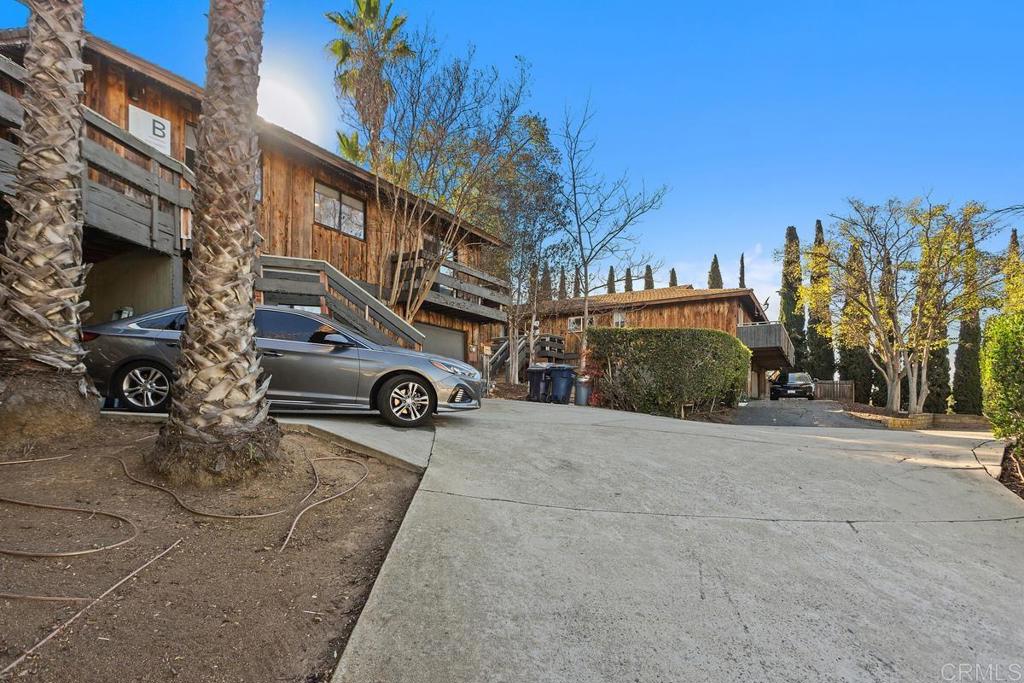 1341 Boyle Avenue, A And B Property Photo 24