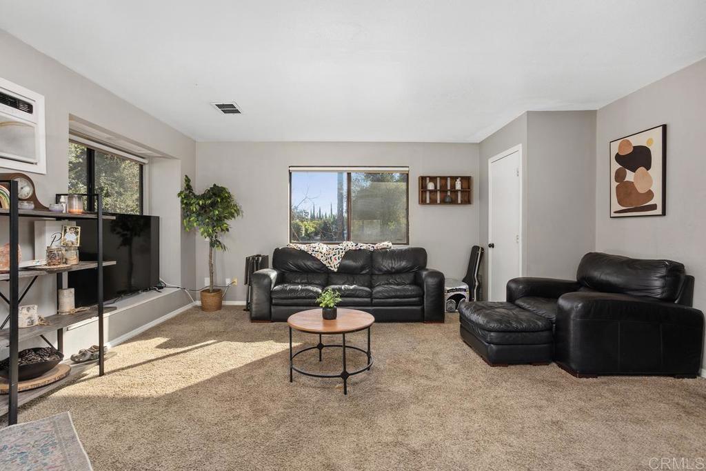 1341 Boyle Avenue, A And B Property Photo 29