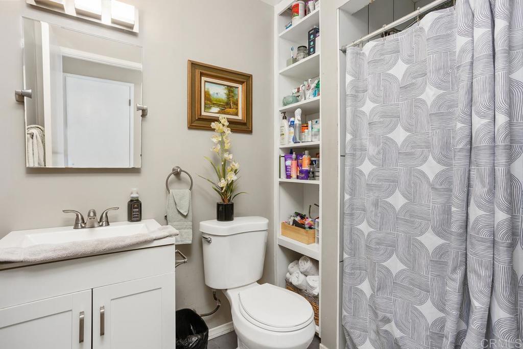 1341 Boyle Avenue, A And B Property Photo 32