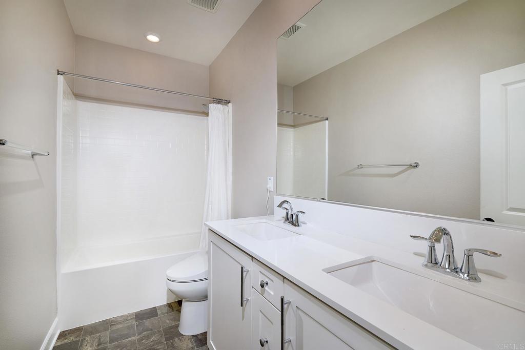 1065 Delpy View Property Photo 14