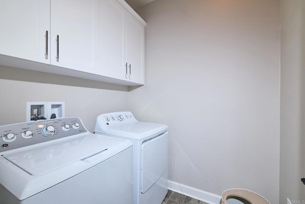 1065 Delpy View Property Photo 15