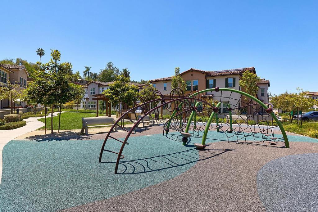 1065 Delpy View Property Photo 33