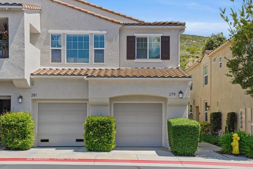 279 Trilogy Street Property Photo 2