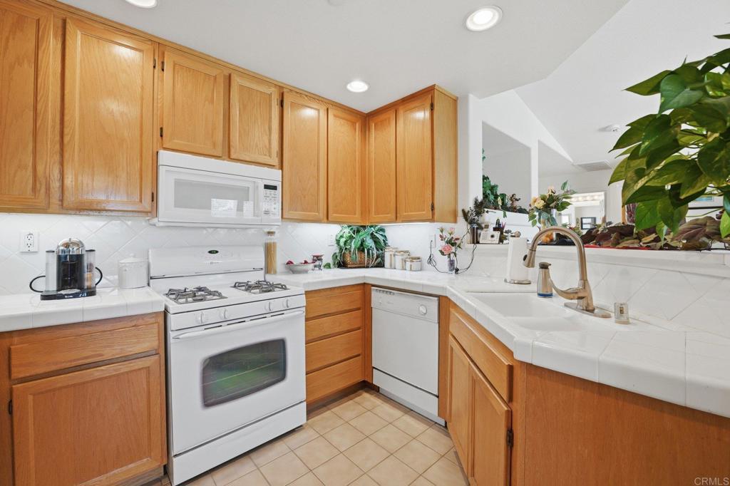 279 Trilogy Street Property Photo 8