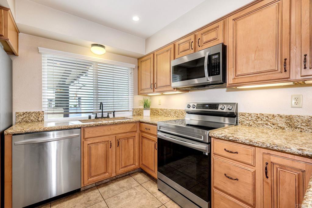 1312 Hawk Lane Property Photo 4