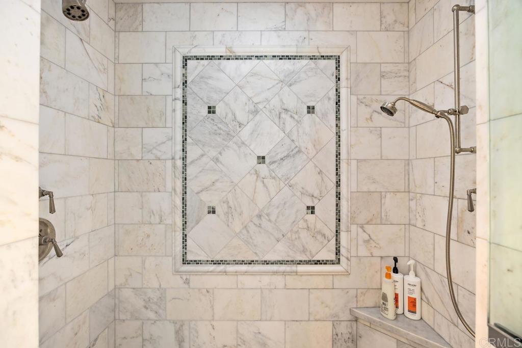 335 10th Street Property Photo 14