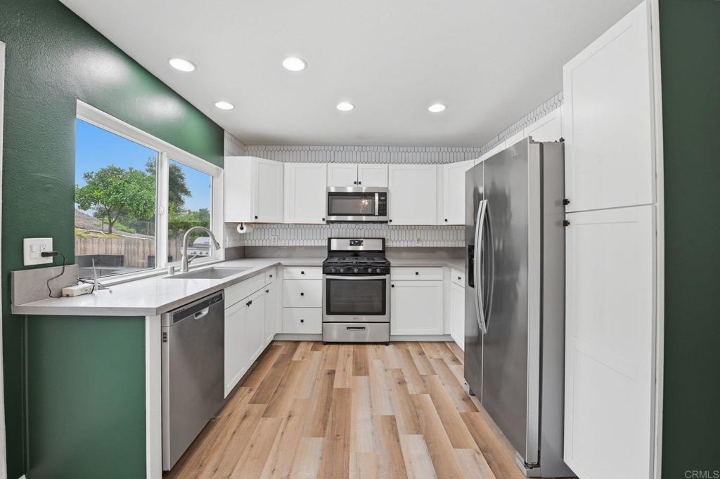 13104 Lakeview Granada Drive Property Photo 5