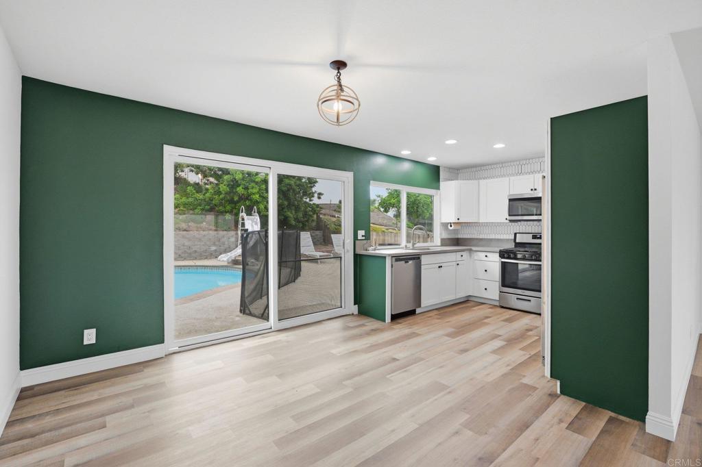 13104 Lakeview Granada Drive Property Photo 6