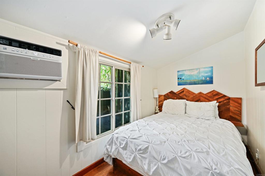 748 N Coast Highway 101 Property Photo 26