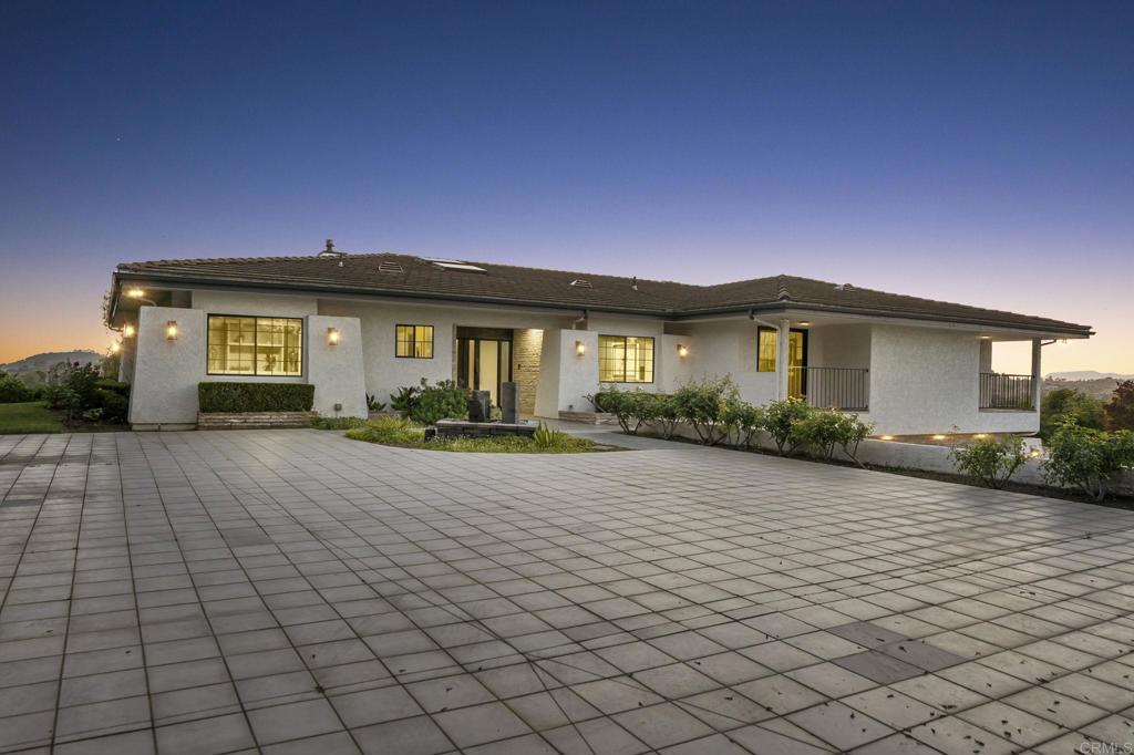 19 Gateview Drive Property Photo
