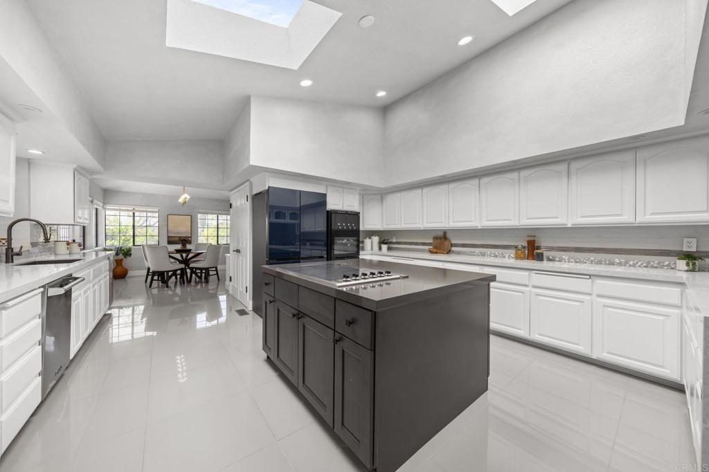 19 Gateview Drive Property Photo 3
