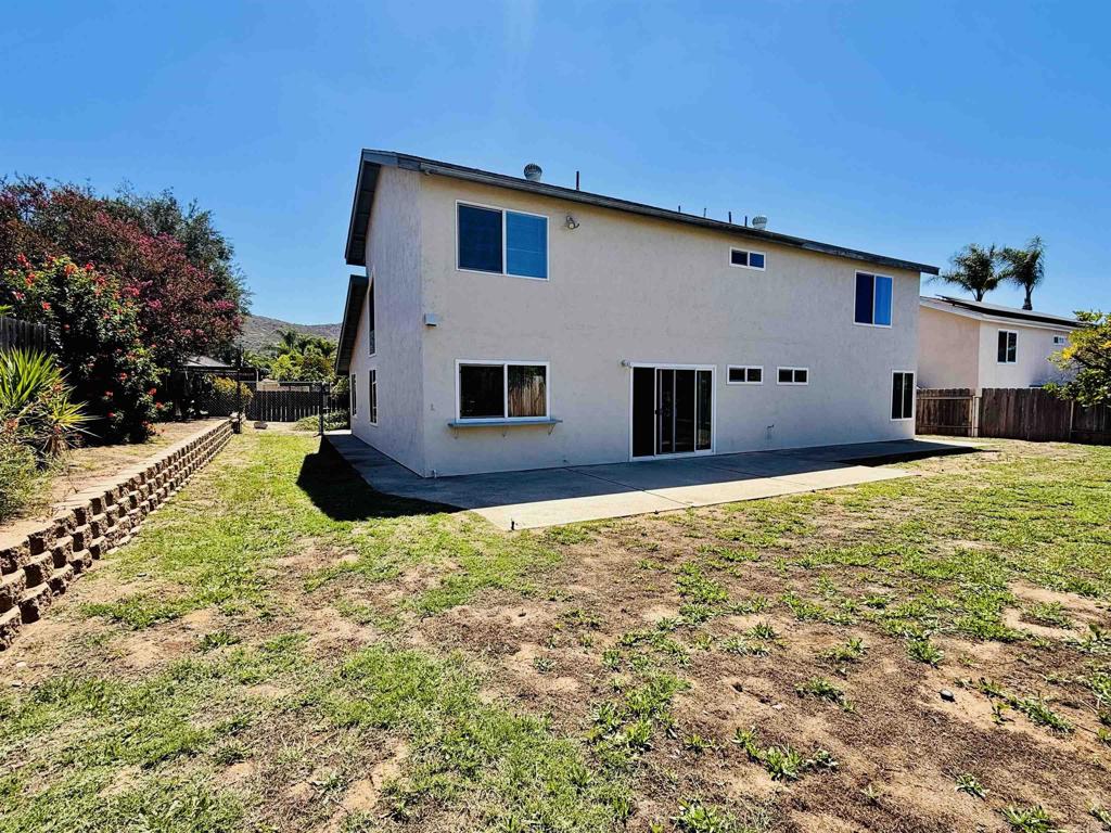 14744 Roberto Rio Road Property Photo 7