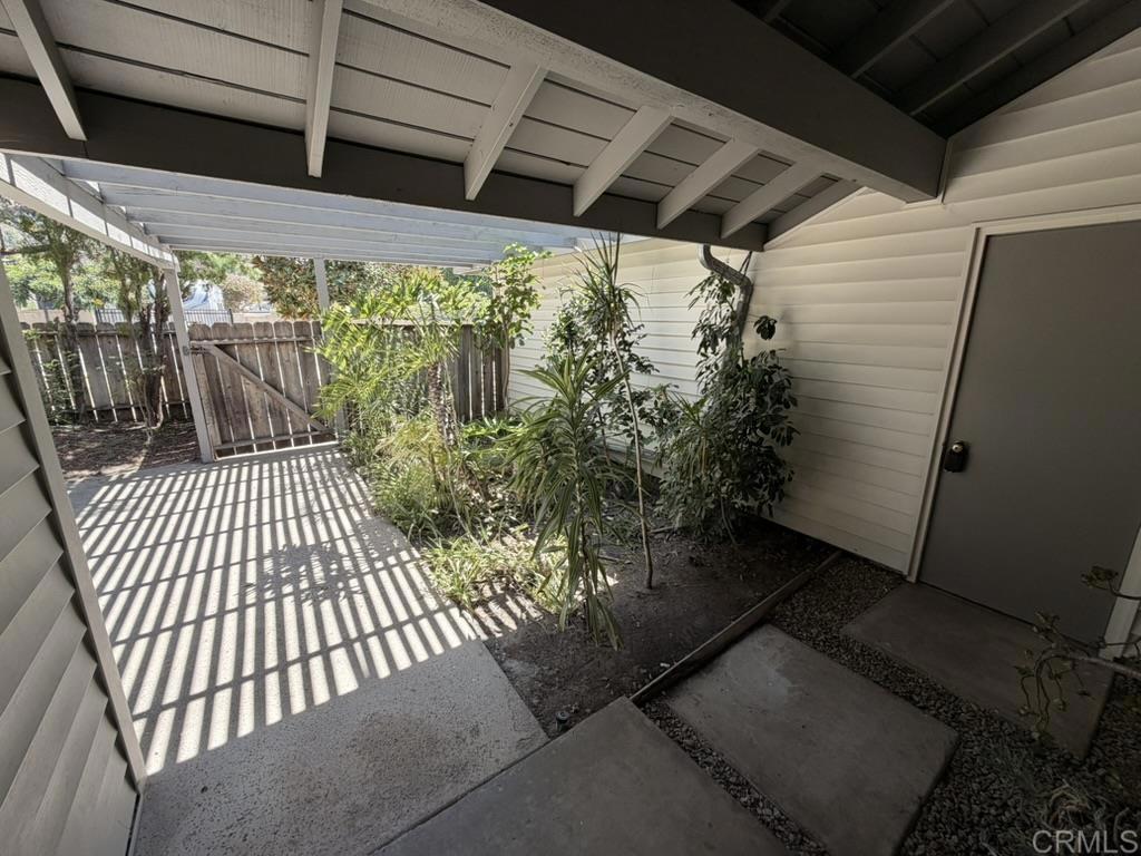 14744 Roberto Rio Road Property Photo 21