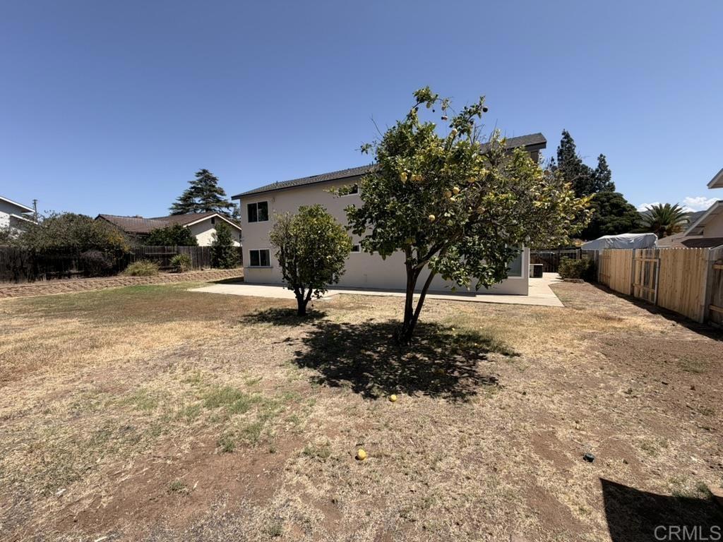 14744 Roberto Rio Road Property Photo 27