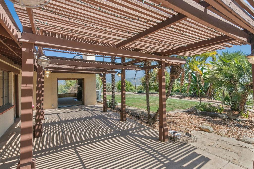 14038 San Pasqual Valley Road Property Photo 27