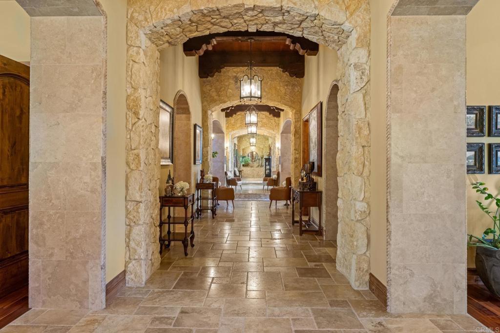 6314 El Apajo Property Photo 25