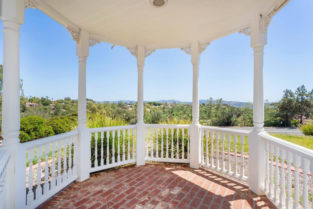 1826 Via Monserate Property Photo 2