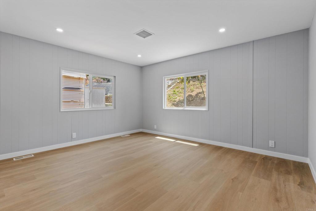 718 Sycamore Avenue 181 Property Photo 6