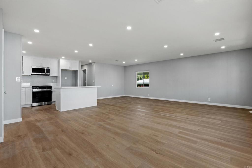 718 Sycamore Avenue 181 Property Photo 10