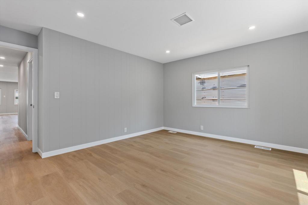 718 Sycamore Avenue 181 Property Photo 15