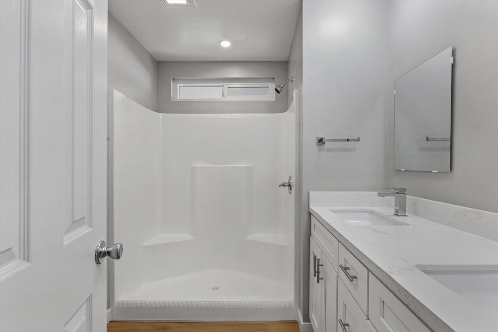 718 Sycamore Avenue 181 Property Photo 18