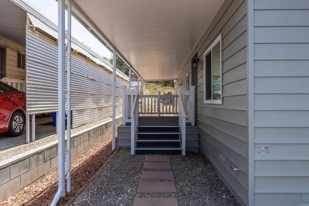 718 Sycamore Avenue 181 Property Photo 25