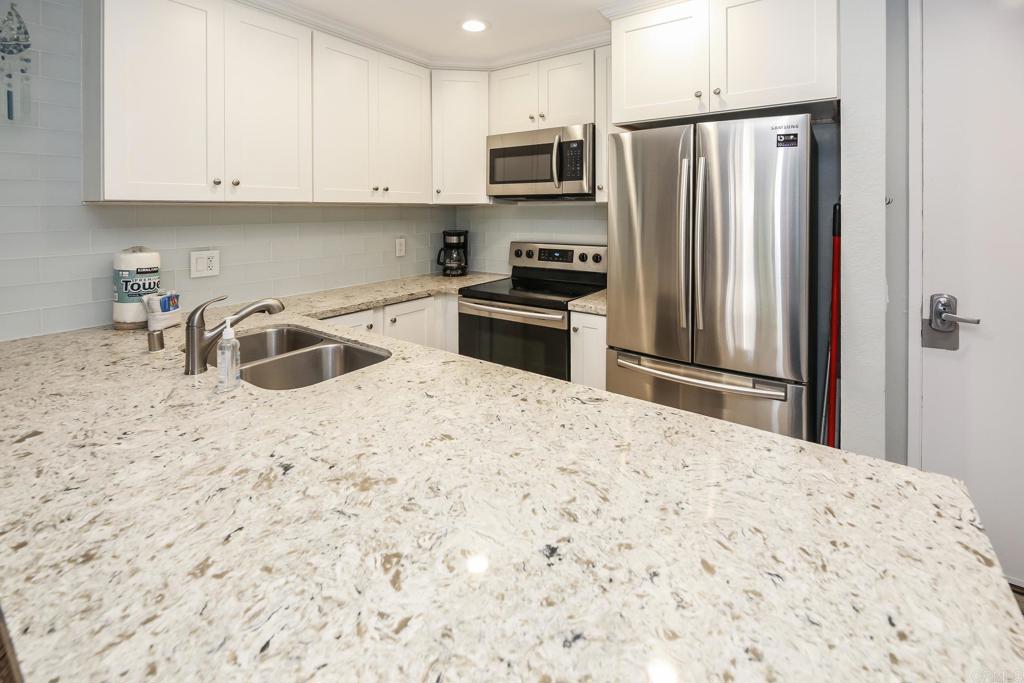 999 N Pacific Street G108 Property Photo 11