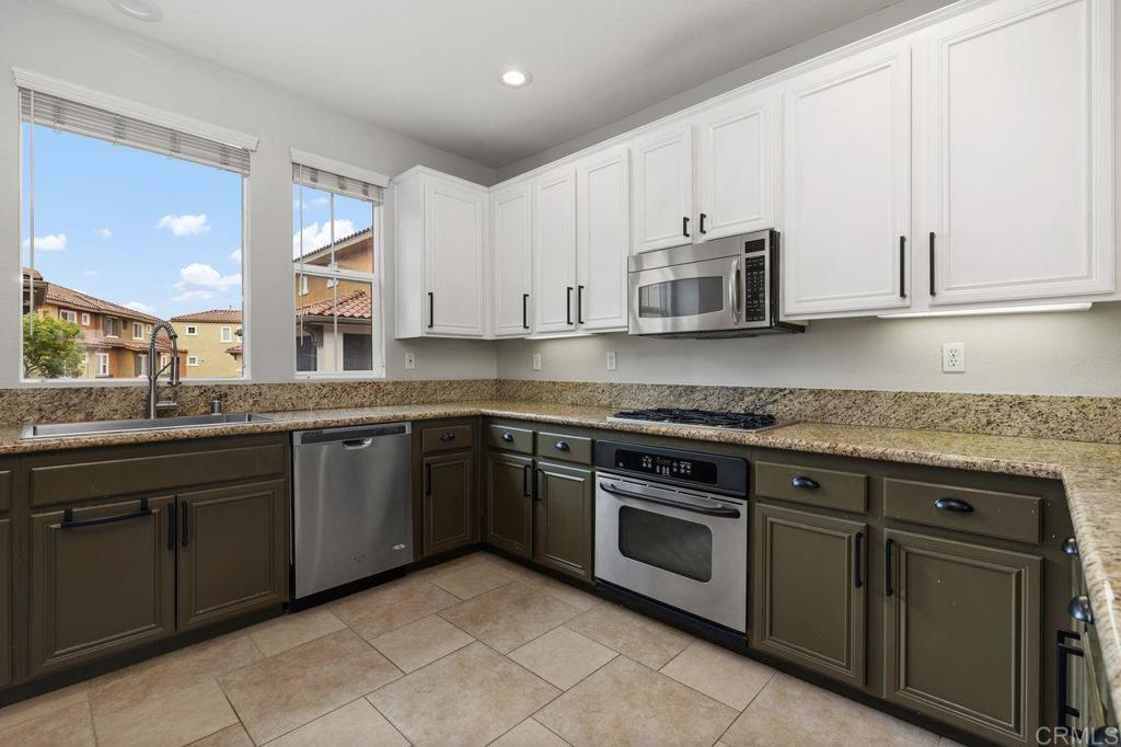 112 Via Sovana Property Photo 13