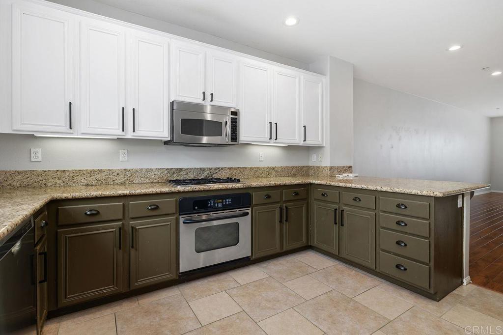112 Via Sovana Property Photo 16