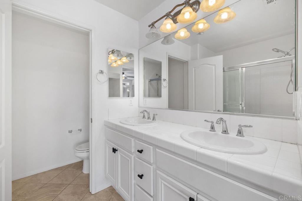 112 Via Sovana Property Photo 37