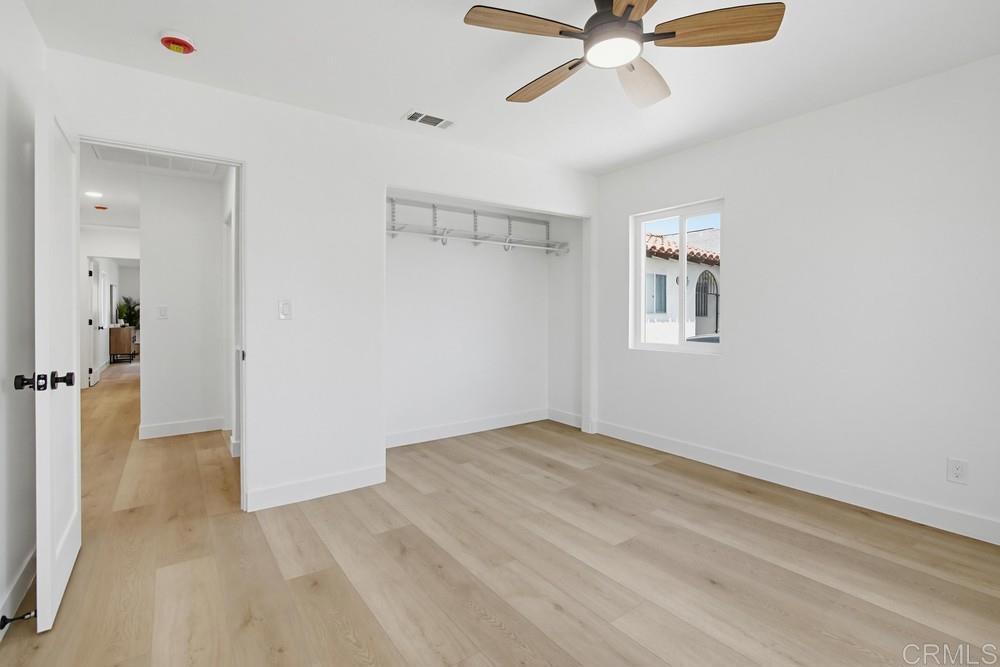 4614 Winona Avenue Property Photo 14