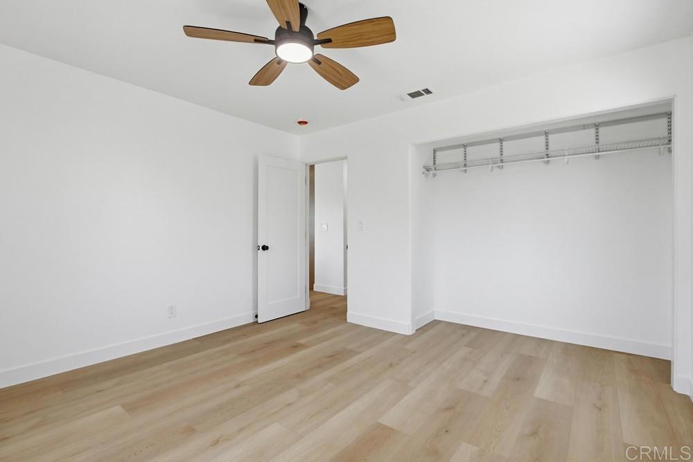4614 Winona Avenue Property Photo 15