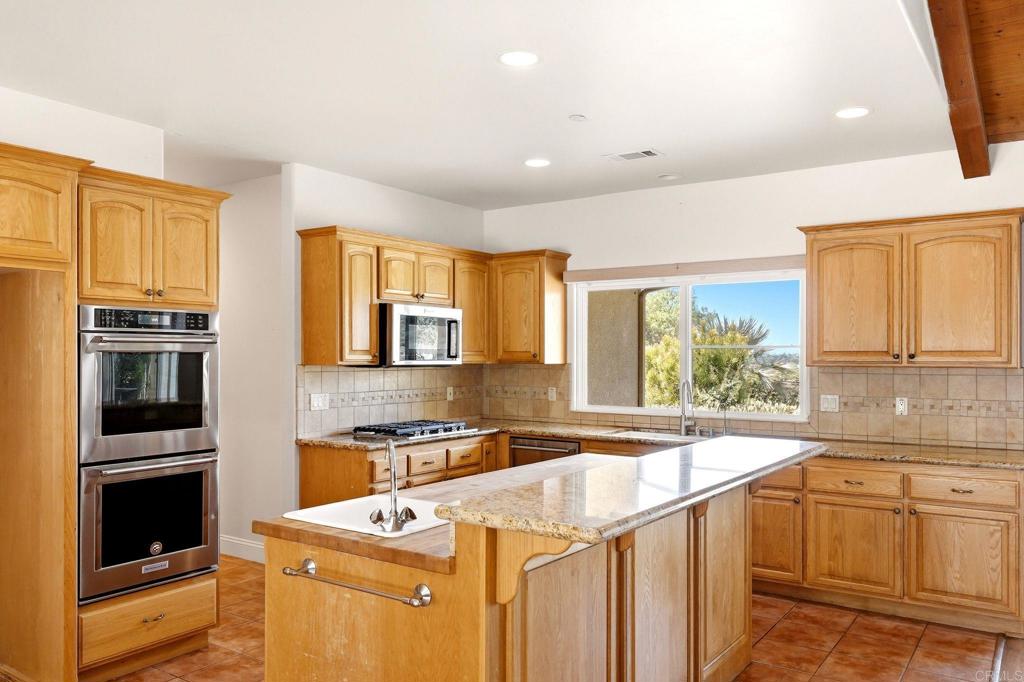 1534 Linda Street Property Photo 21