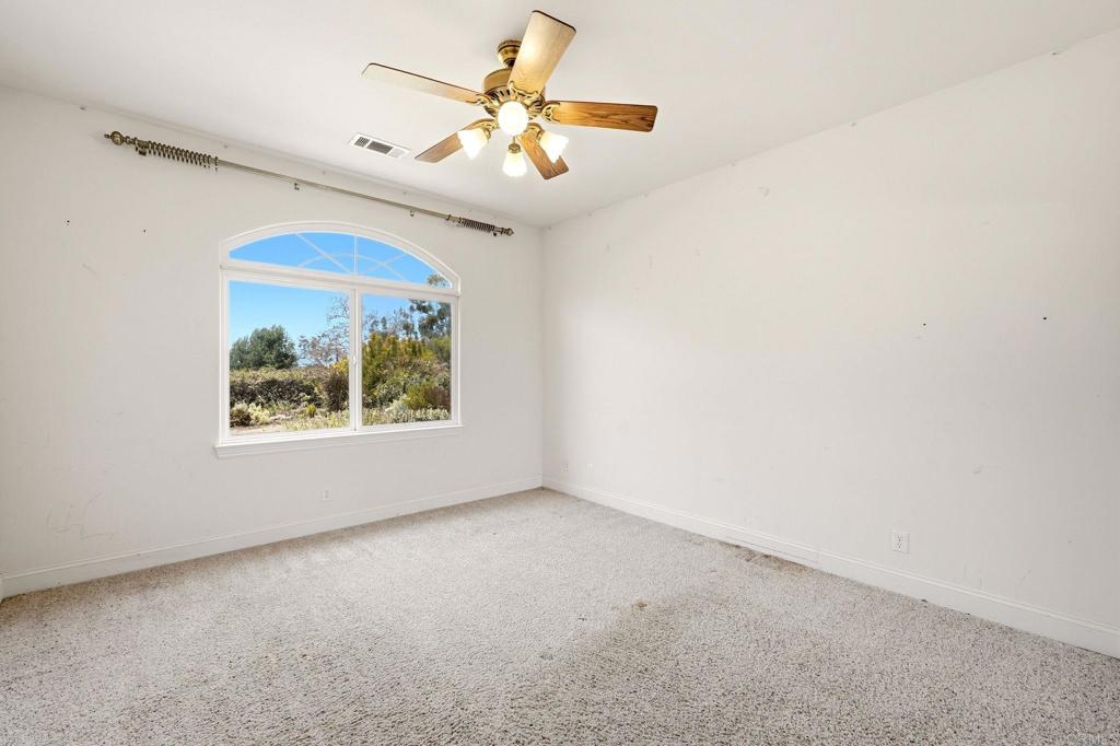 1534 Linda Street Property Photo 27