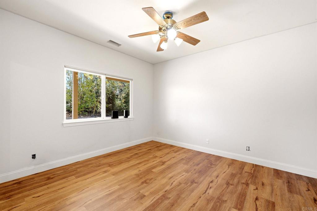 1534 Linda Street Property Photo 31