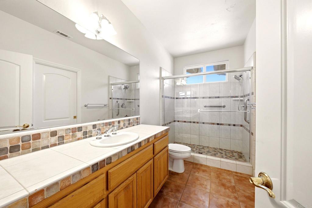 1534 Linda Street Property Photo 34
