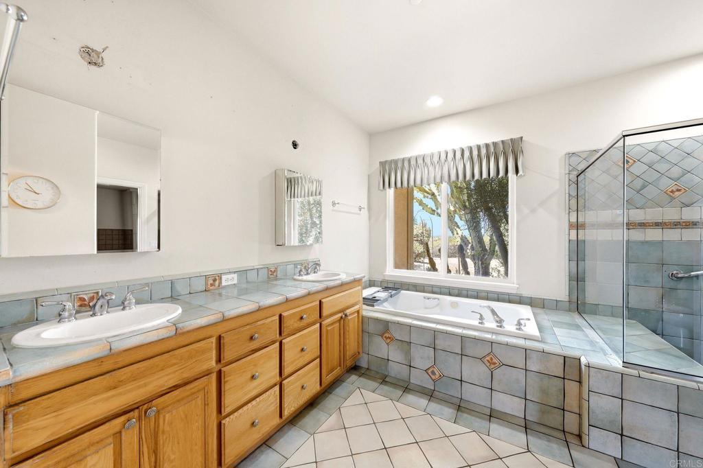 1534 Linda Street Property Photo 35
