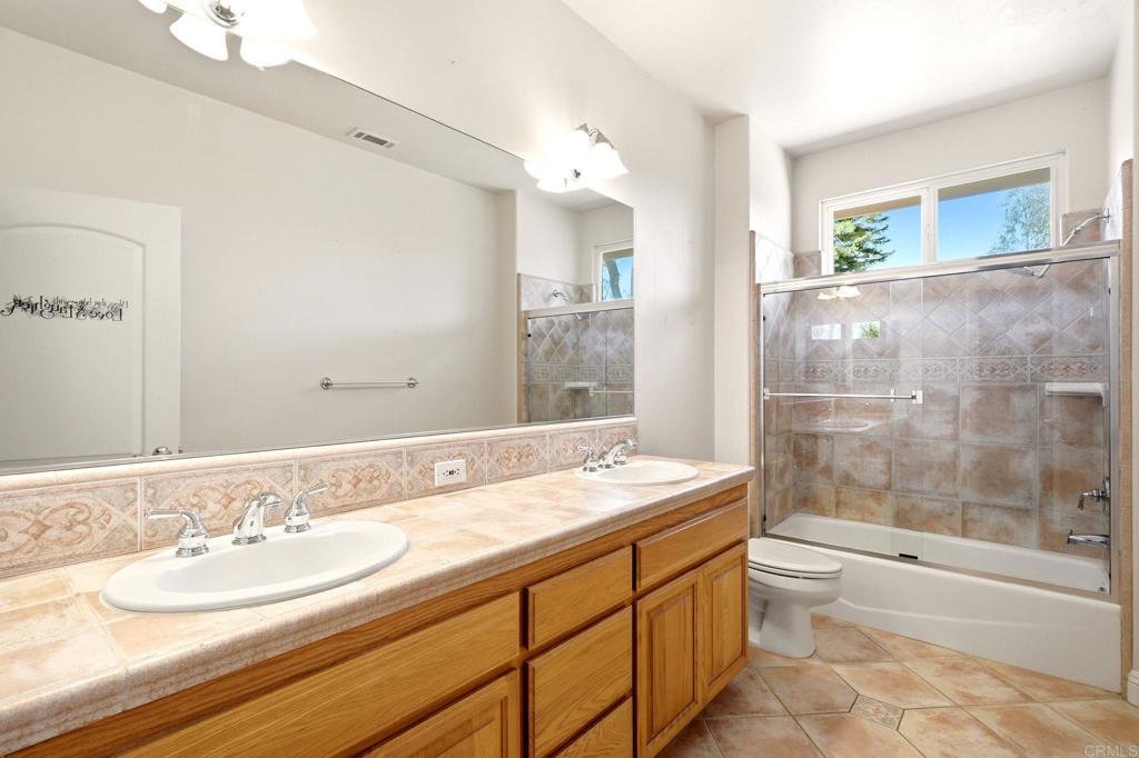 1534 Linda Street Property Photo 37